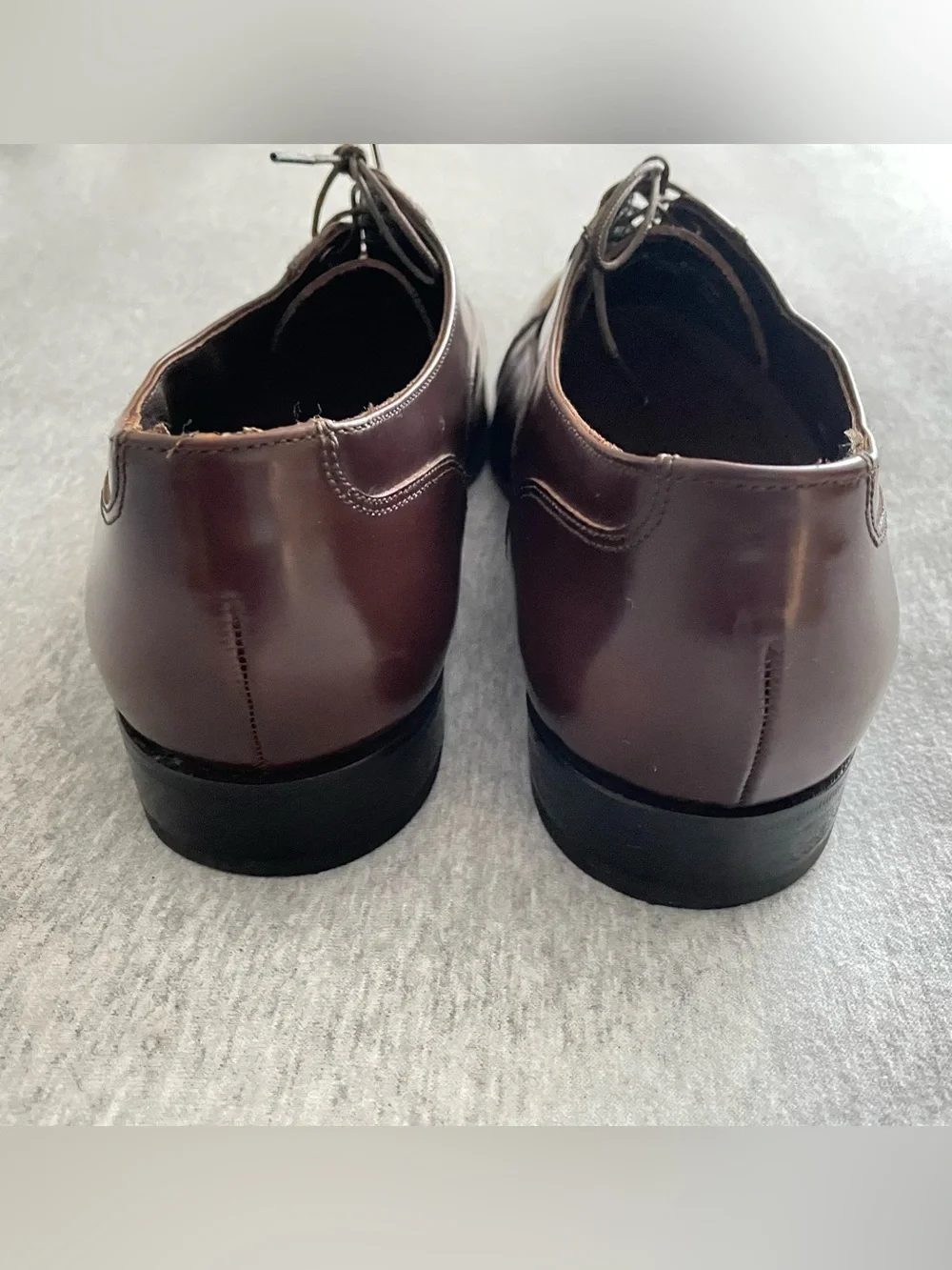 Florsheim Men's 8.5EEE Brown Cap-Toe Lace Up Oxford Dress Shoes